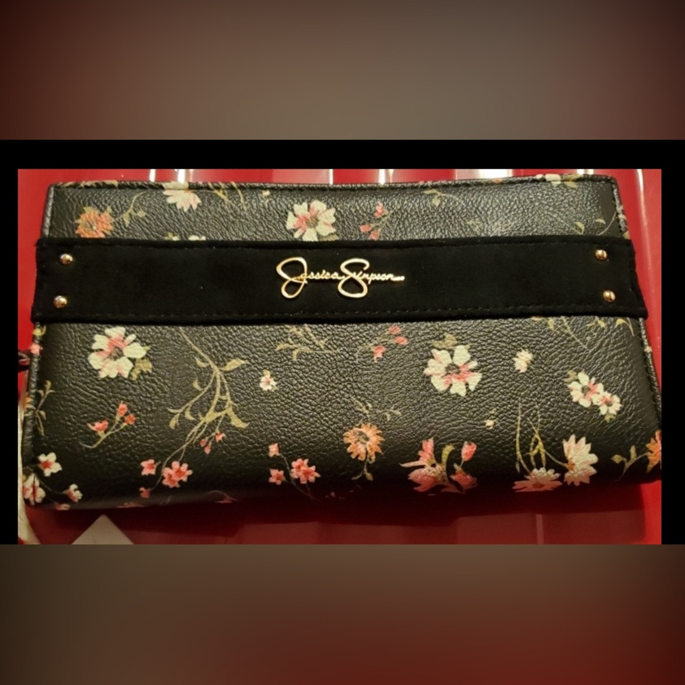 Jessica Simpson wallet/clutch